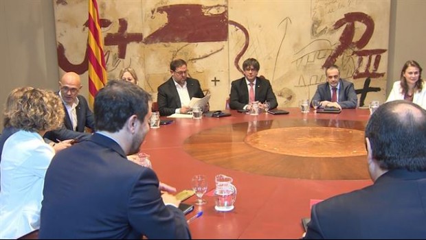 ep consell executiureuneanunciarreferedum