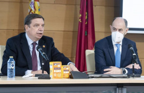 ep el ministro de agricultura luis planas y el presidente de acor jesus posadas tras la visita a la