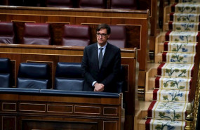 ep el ministro de sanidad salvador illa guarda un minuto de silencio por las victimas del
