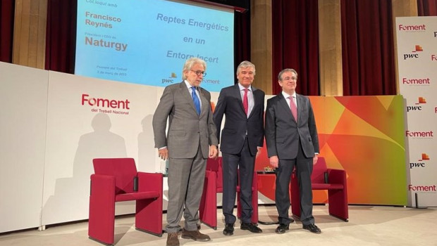 ep el presidente de foment del treball daniel sanchez llibre el ceo de naturgy francisco reynes y el