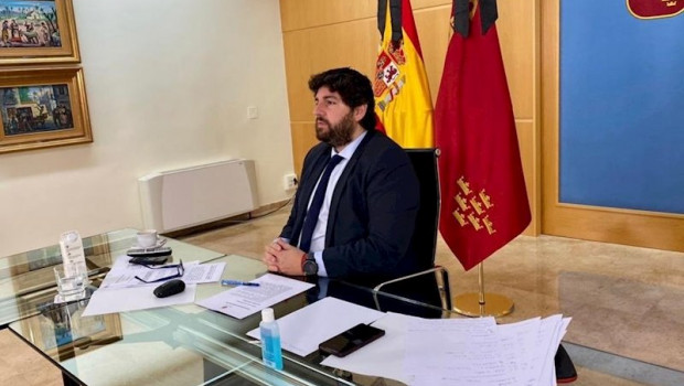 ep el presidente murciano lopez miras la inicio de la videoconferencia con pedro sanchez