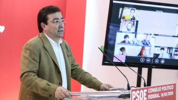 ep el secretario general del psoe extremeno guillermo fernandez vara en rueda de prensa