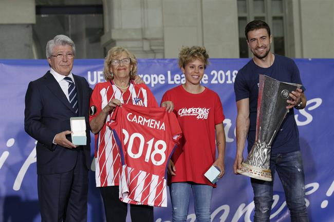 ep enrique cerezo manuela carmena amanda sampedro gabi atletico celebracion