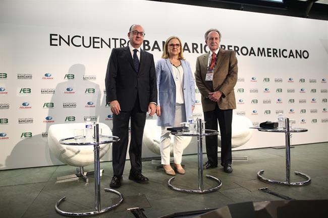 José María Roldán, Irene Garrido y José Manuel López Valdés | EUROPA PRESS ep jose maria roldan irene garridojose manuel lopez valdes