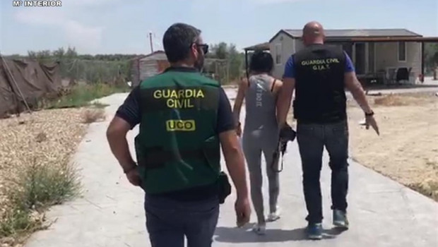 ep la guardia civildesarticuladoorganizacion internacional dedicadaroboventa ilegalvehiculosespanavarios paises europeos seguninformadoinstituto armadonotaprensa