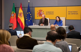 ep la ministra de defensa margarita robles en rueda de prensa junto al ministro de portugal joao
