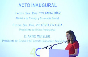 ep la ministra de trabajo y economia laboral yolanda diaz participa en el acto inaugural del ii