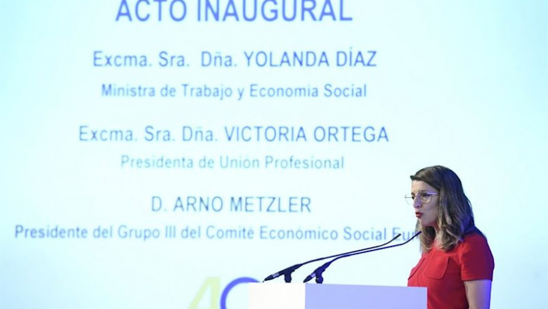 La ministra de Trabajo y Economía Laboral, Yolanda Díaz, participa en el acto inaugural del II Congreso de Profesionales | Óscar Cañas - Europa Press ep la ministra de trabajo y economia laboral yolanda diaz participa en el acto inaugural del ii