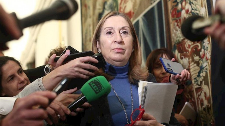 ep la vicepresidenta segunda de la mesa del congreso ana pastor su llegada a la reunion de la mesa