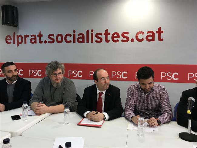 Miquel Iceta (PSC) se reúne con empleados del Aeropuerto de Barcelona | EUROPA PRESS ep miquel iceta psc se reuneempleadosaeropuerto de barcelona