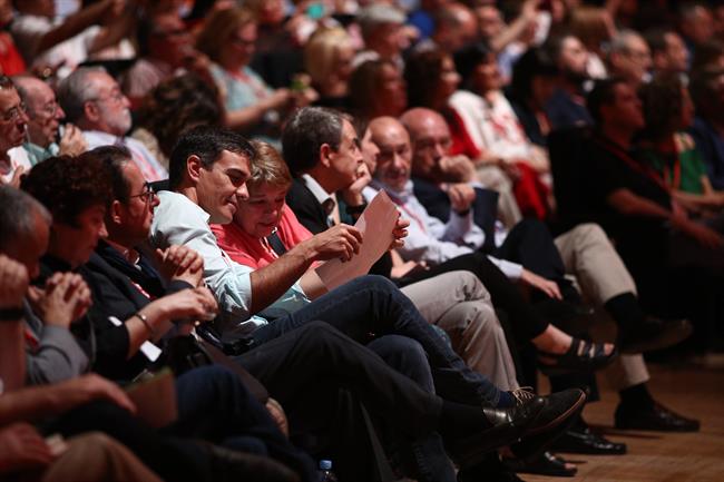 ep pedro sanchez durantecongresopsoerubalcabazapterofondo