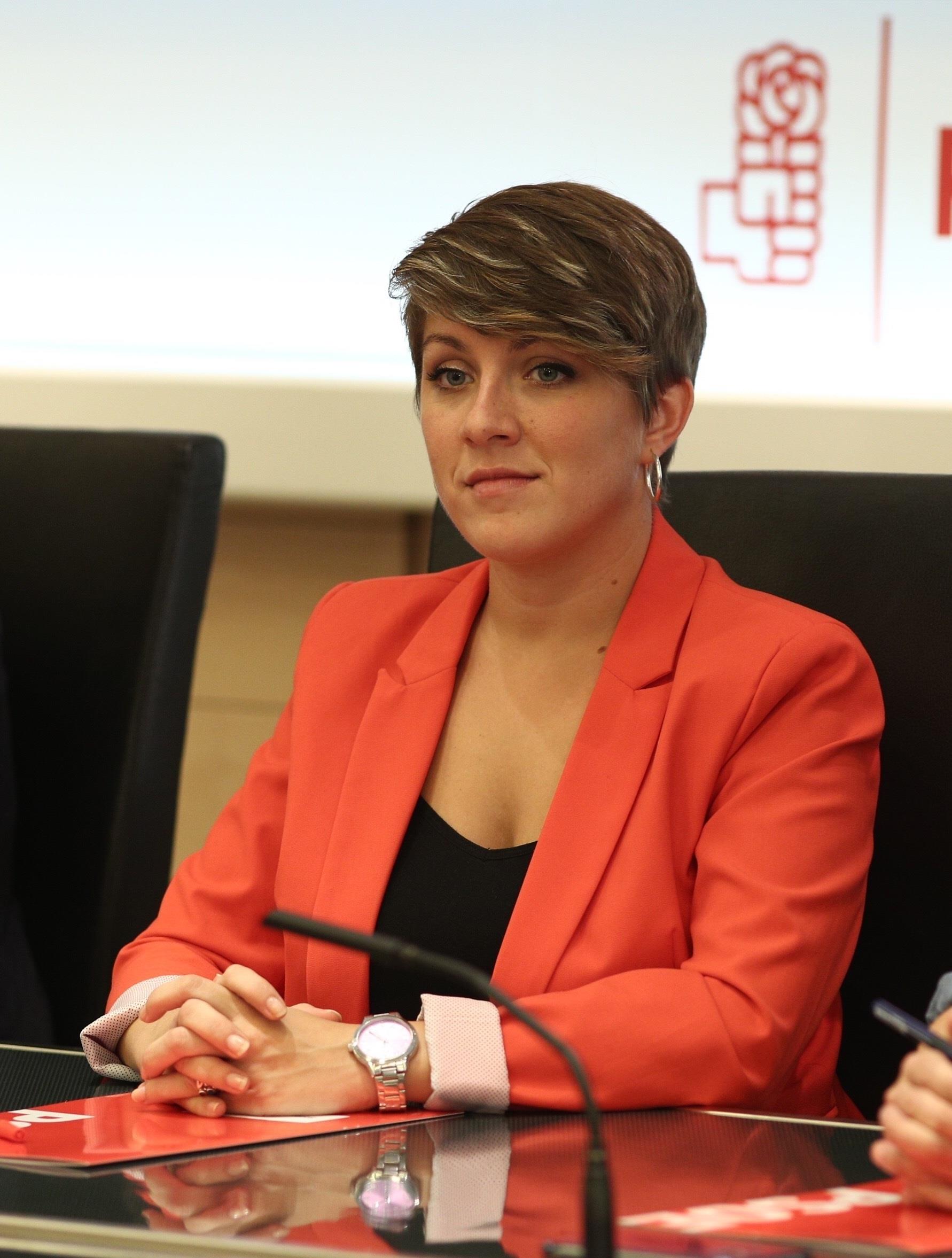 Soraya Vega en la reunión de la gestora del PSOE | EUROPA PRESS ep soraya vegala reunionla gestorapsoe