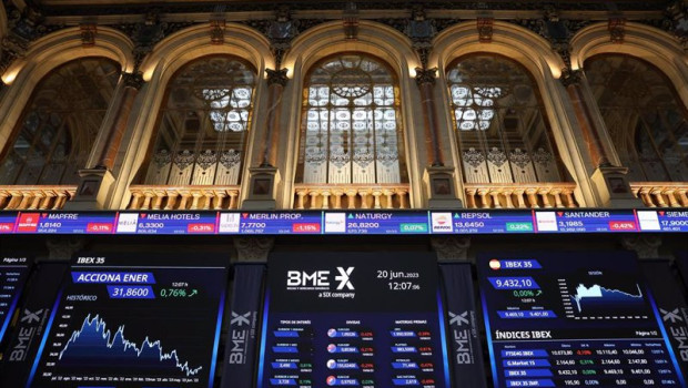 ep varios paneles del ibex 35 en el palacio de la bolsa a 20 de junio de 2023 en madrid espana