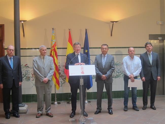 XIMO PUIG CON LOS EMPRESARIOS | EUROPA PRESS ep ximo puiglos empresarios