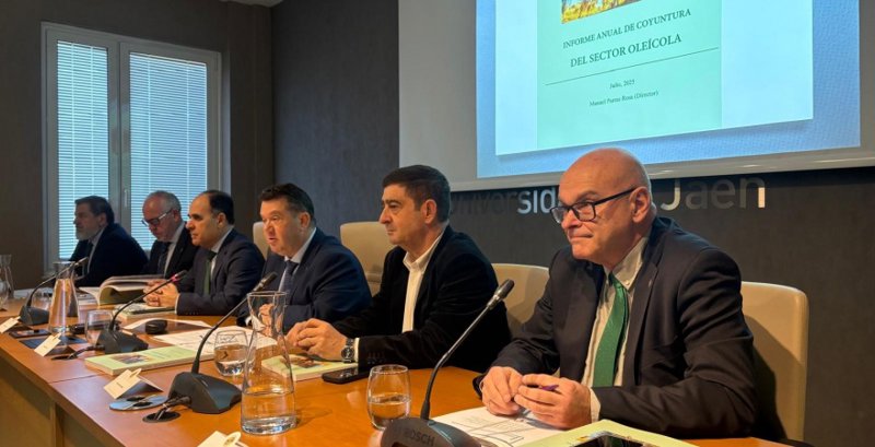 ep acto de presentacion del informe de coyuntura oleicola 2025