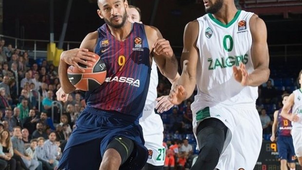 ep adam hanga fc barcelona lassa
