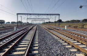 ep archivo   instalacion para la electrificacion del tren en extremadura