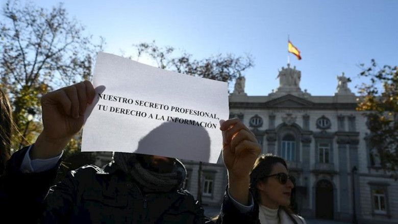 Concentración frente al Tribunal Supremo de Madrid contra el ataque a la libertad de prensa en Baleares que sufrieron los periodistas de Europa Press y el Diario de Mallorca. | Oscar del Pozo - Europa Press - Archivo ep concentracion frente al tribunal supremo de madrid contra el ataque a la libertad de prensa en