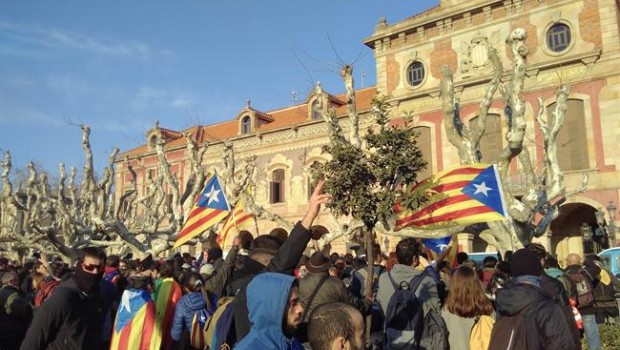 ep concentradosparlamentdiaplenoinvestidura aplazado