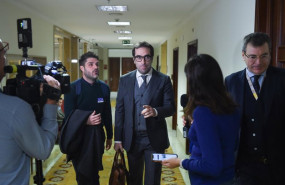 ep el ministro de economia comercio y empresa carlos cuerpo 2i a su llegada a la comision mixta para