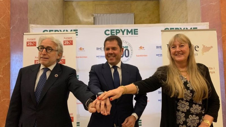 El presidente de Foment del Treball, Josep Sánchez Llibre, el presidente de Cepyme, Gerardo Cuerva y la presidenta de Fepyme, María Helena de Felipe, durante la jornada de Crecimiento Empresarial | CEPYME, FOMENT DEL TREBALL Y FEPIME ep el presidente de foment del treball josep sanchez llibre el presidente de cepyme gerardo cuerva y
