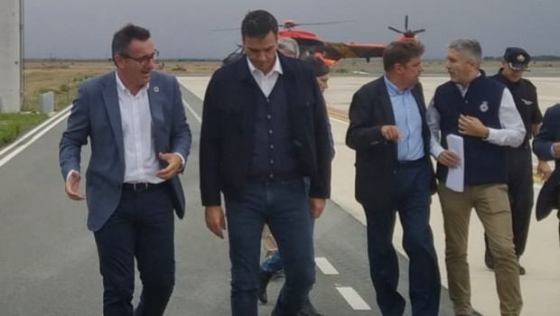 ep el presidente del gobierno en funciones pedro sanchez en su visita a los alcazares acompanado de