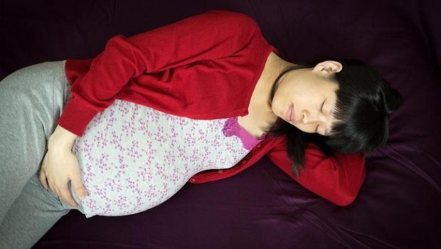 ep embarazada durmiendo