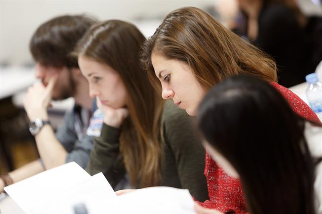 Estudiantes de la UPNA en clase | EP/UPNA ep estudiantesla upnaclase