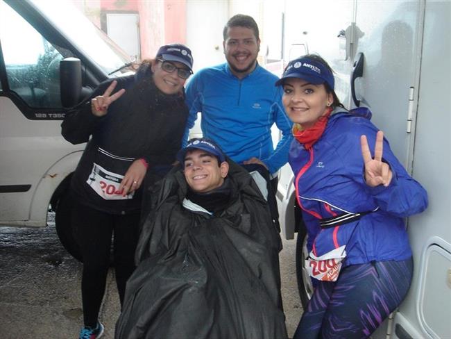 ep jovenparalisis cerebralno participo en la xxxi milla urbanaceuta