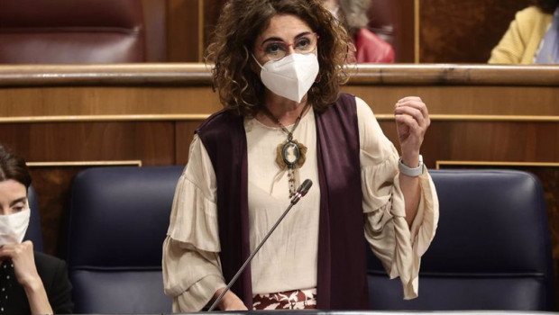 ep la ministra de hacienda maria jesus montero interviene en una sesion de control al gobierno en el