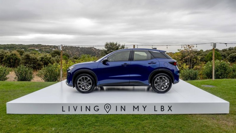 ep lexus vende mas de 5500 unidades del lbx desde que salio al mercado hace dos anos ep lexus vende mas de 5500 unidades del lbx desde que salio al mercado hace dos anos