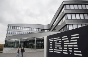ep logo de ibm en unas oficinas de la empresa