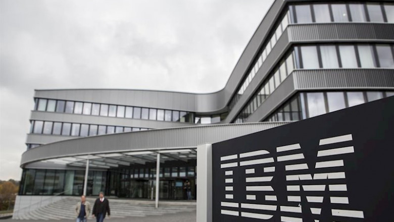 ep logo de ibm en unas oficinas de la empresa