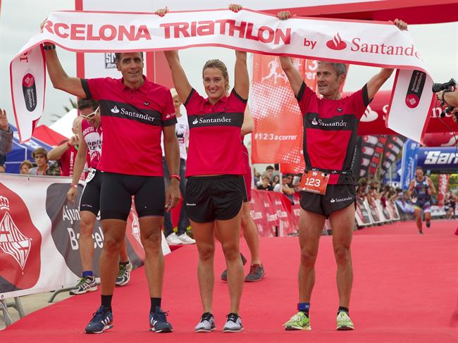 Miguel Indurain Mireia Belmonte Martín Fiz Barcelona Triathlon by Santander | BARCELONA TRIATHLON BY SANTANDER ep miguel indurain mireia belmonte martin fiz barcelona triathlon by santander