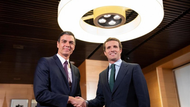 ep presidentegobiernofunciones pedro sanchez se reunepablo casadocongresolos diputadoshablarla investidura