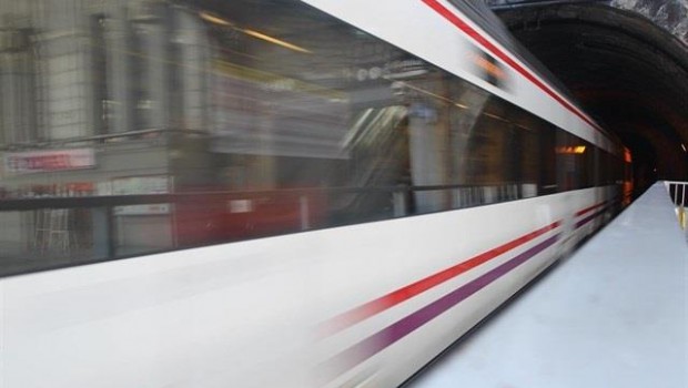 ep renfe ofrece 440 plazastrenhotelperegrino