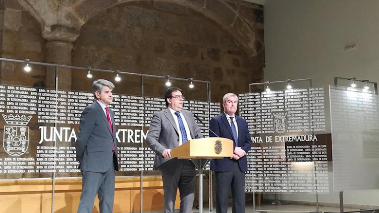 Vergeles y otros responsables sanitarios en rueda de prensa sobre el coronavirus | EUROPA PRESS ep vergeles y otros responsables sanitarios en rueda de prensa sobre el coronavirus
