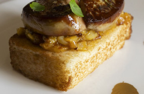 pan brioche con foie gras y tortilla de patata 2 1 