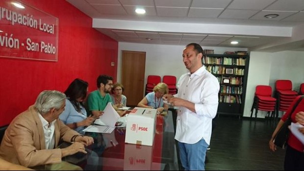 ep alfonso rodriguez gomezcelis afinpedro sanchez votandolas primarias