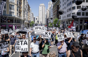 ep archivo   decenas de personas durante una manifestacion convocada por movimiento j2