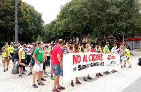 ep concentracion de los trabajadores de siemens gamesa aoiz frente al parlamento foral