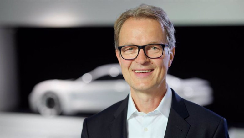 ep el ex presidente y ex consejero delegado de porsche cars en america del norte kjell gruner