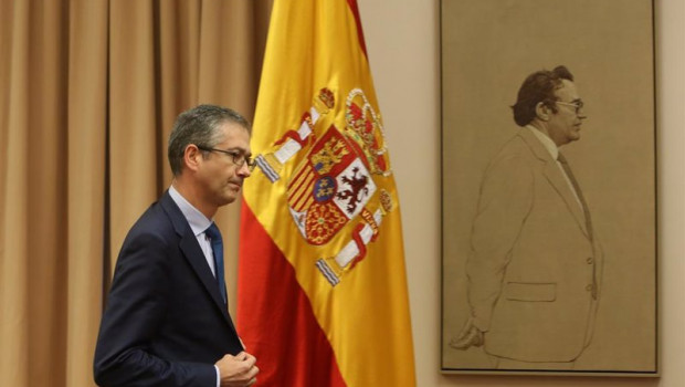 ep el gobernador del banco de espana pablo hernandez de cos comparece en comision de en el congreso