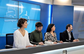 ep el portavoz de elkarrekin podemos junto a otros integrantes del grupo presentan el acuerdo de