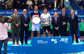 ep el tenista austriaco dominic thiem junto a daniil medvedev tras la final del barcelona open banc