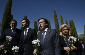 ep enrique lopez pablo casado jose luis martinez-almeida y la presidenta de la asociacion de