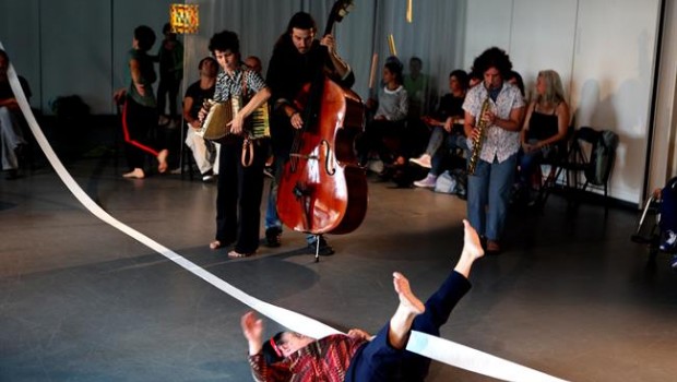 ep escena de bailaragua de raquel sanchezchefa alonso