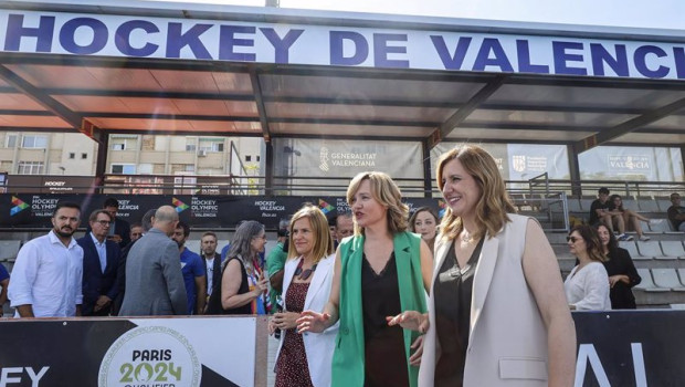 ep i d la delegada del gobierno pilar bernabe la ministra de educacion formacion profesional y