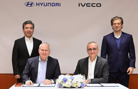 ep jaehoon chang presidente y ceo de hyundai motor company ken ramirez vicepresidente ejecutivo y