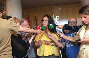 ep la diputada socialista carla antonelli hace declaraciones a los periodistas en la asamblea de